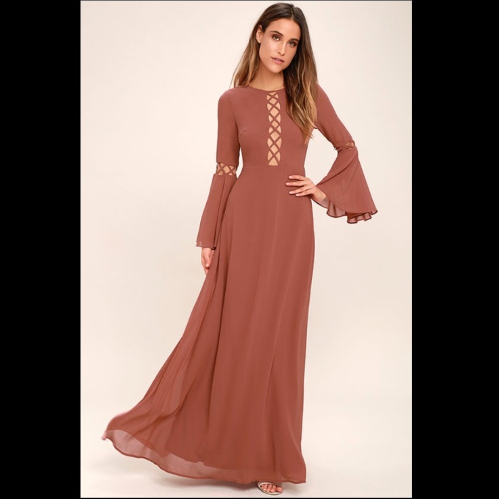 Lulu’s Rusty Rose Maxi Dress